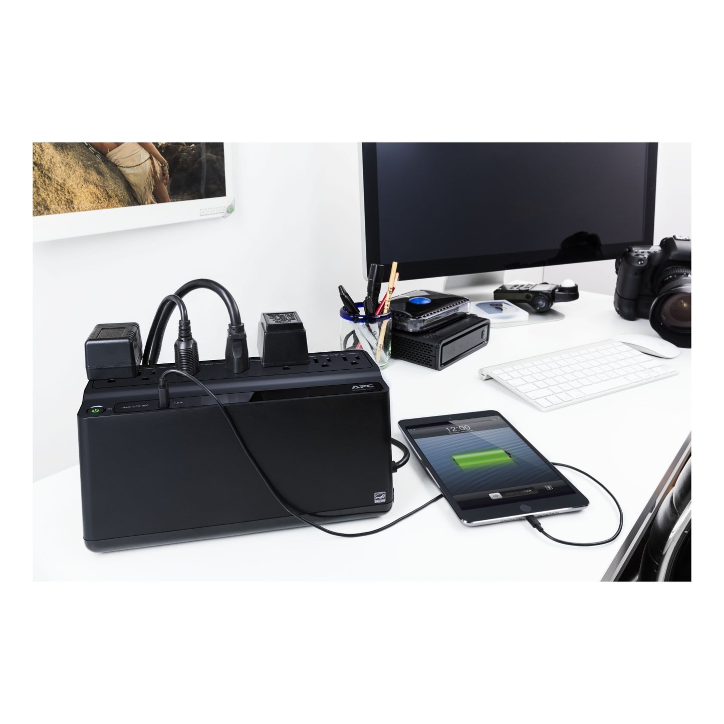 APC Back-UPS 600VA, 120V, 1 USB charging port, 7 NEMA outlets (2 surge) Best Seller