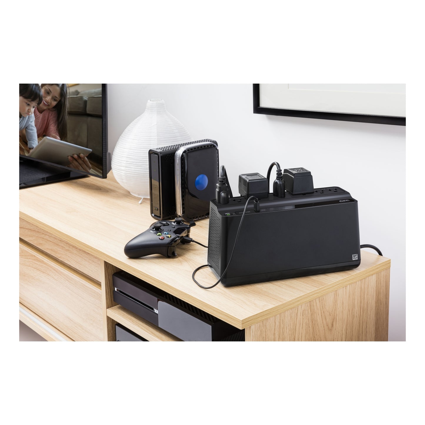 APC Back-UPS 600VA, 120V, 1 USB charging port, 7 NEMA outlets (2 surge) Best Seller